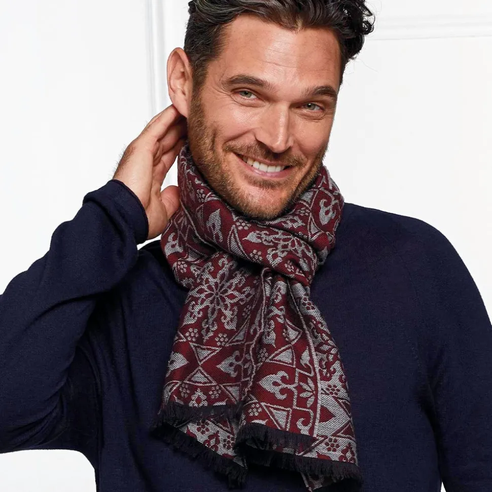 Spanish Snowflake Jacquard Scarf