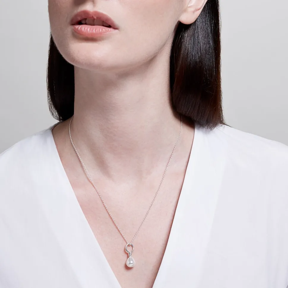 Venus Pearl Silver Pendant Necklace, White